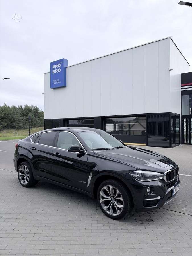 BMW X6, 3.0 l., Седан