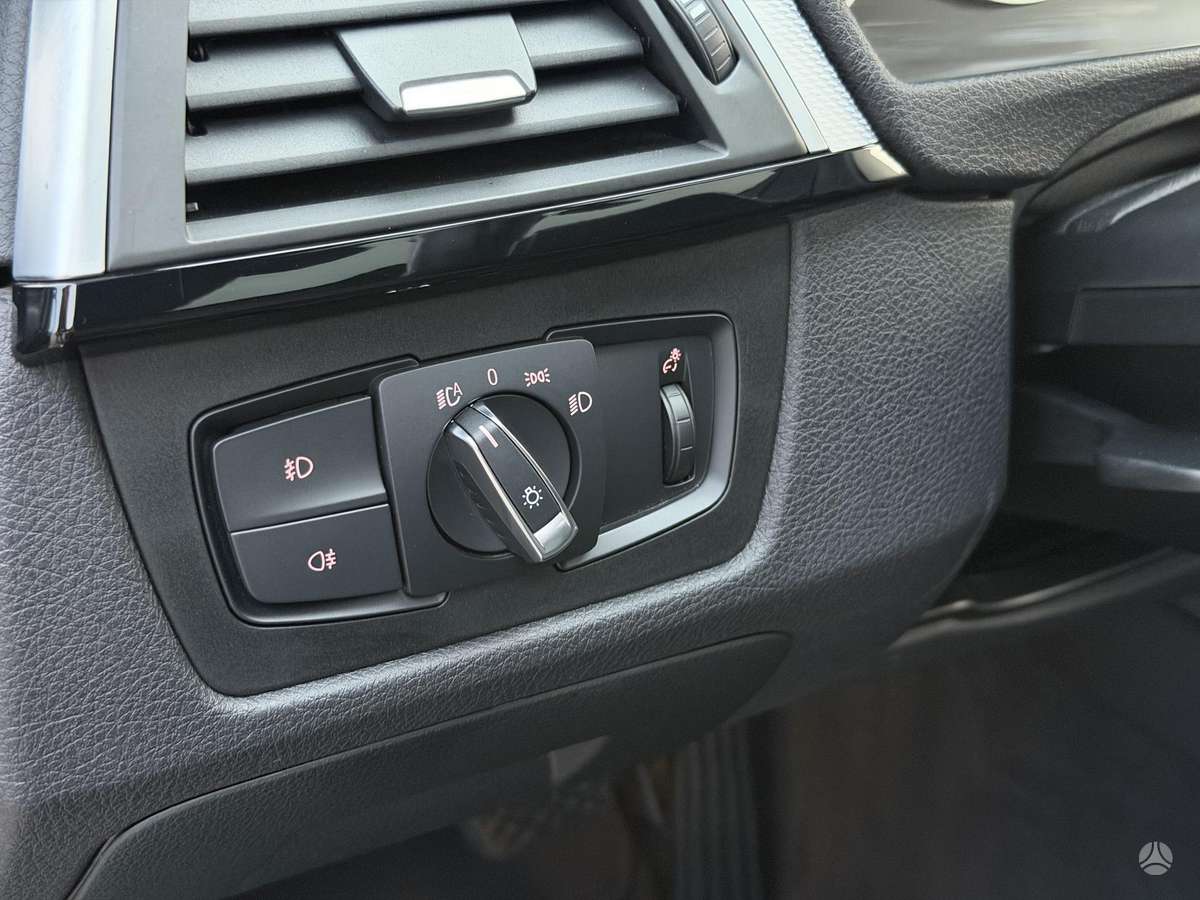 BMW 318, 2.0 l., wagon