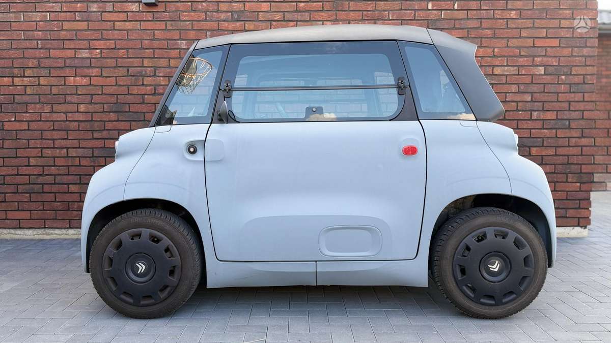 Citroen Ami, sedanas