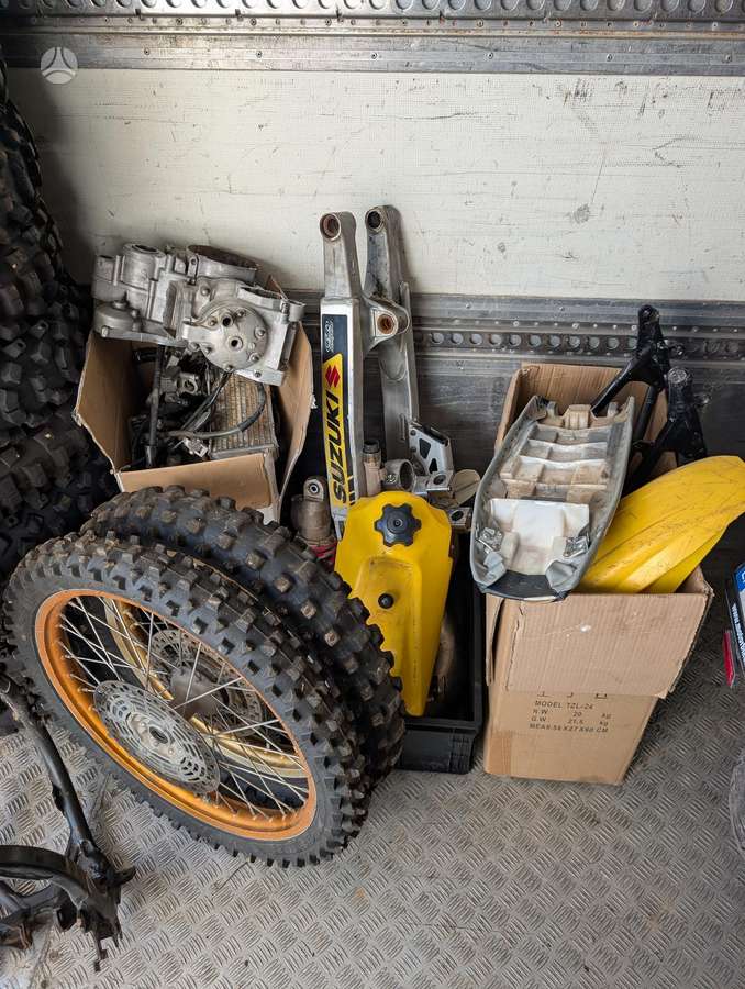 Suzuki RM, krosiniai