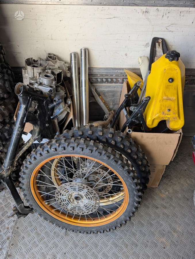 Suzuki RM, krosiniai