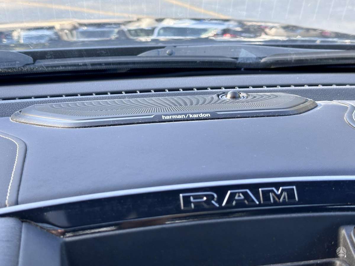 Dodge Ram, 3.0 l., off-road / crossover