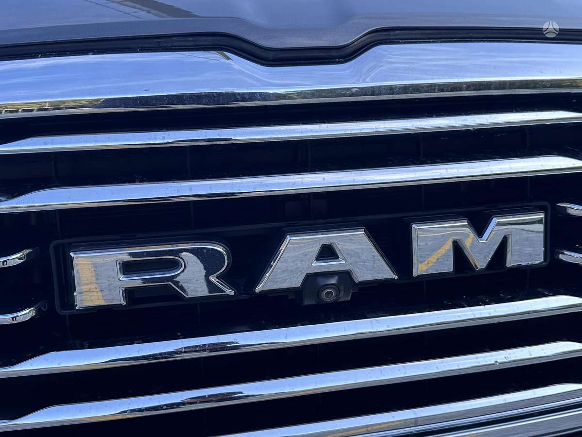 Dodge Ram, 3.0 l., off-road / crossover