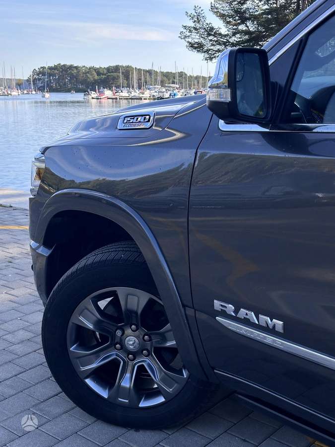 Dodge Ram, 3.0 l., off-road / crossover