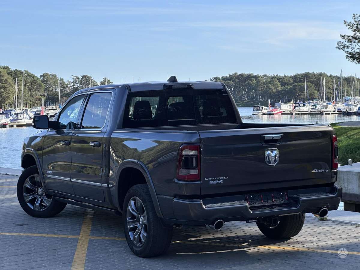 Dodge Ram, 3.0 l., off-road / crossover