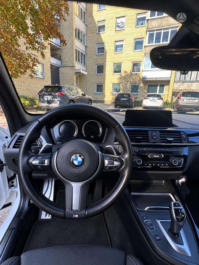 BMW 120, Хэтчбек
