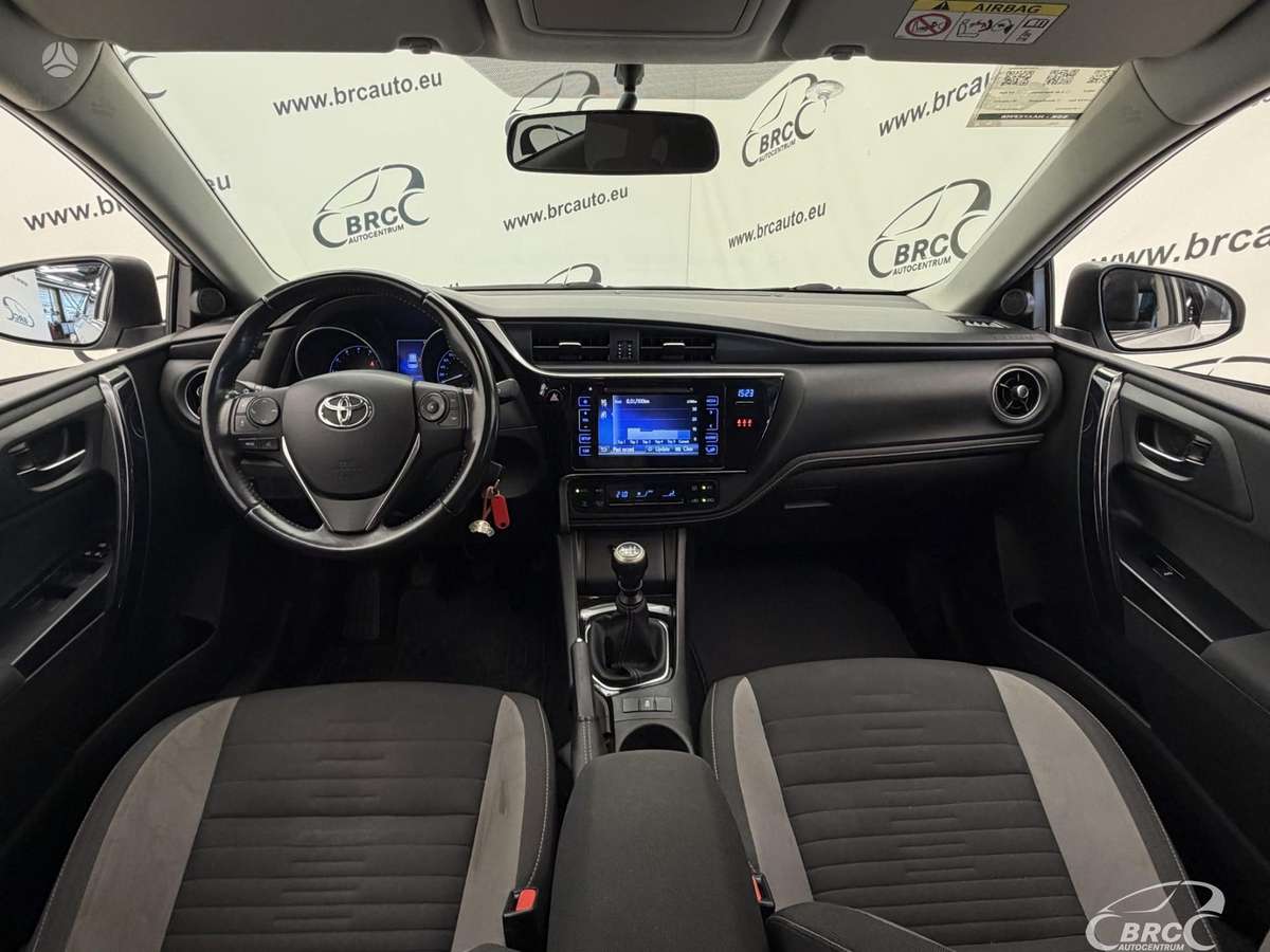 Toyota Auris, 1.6 l., hatchback