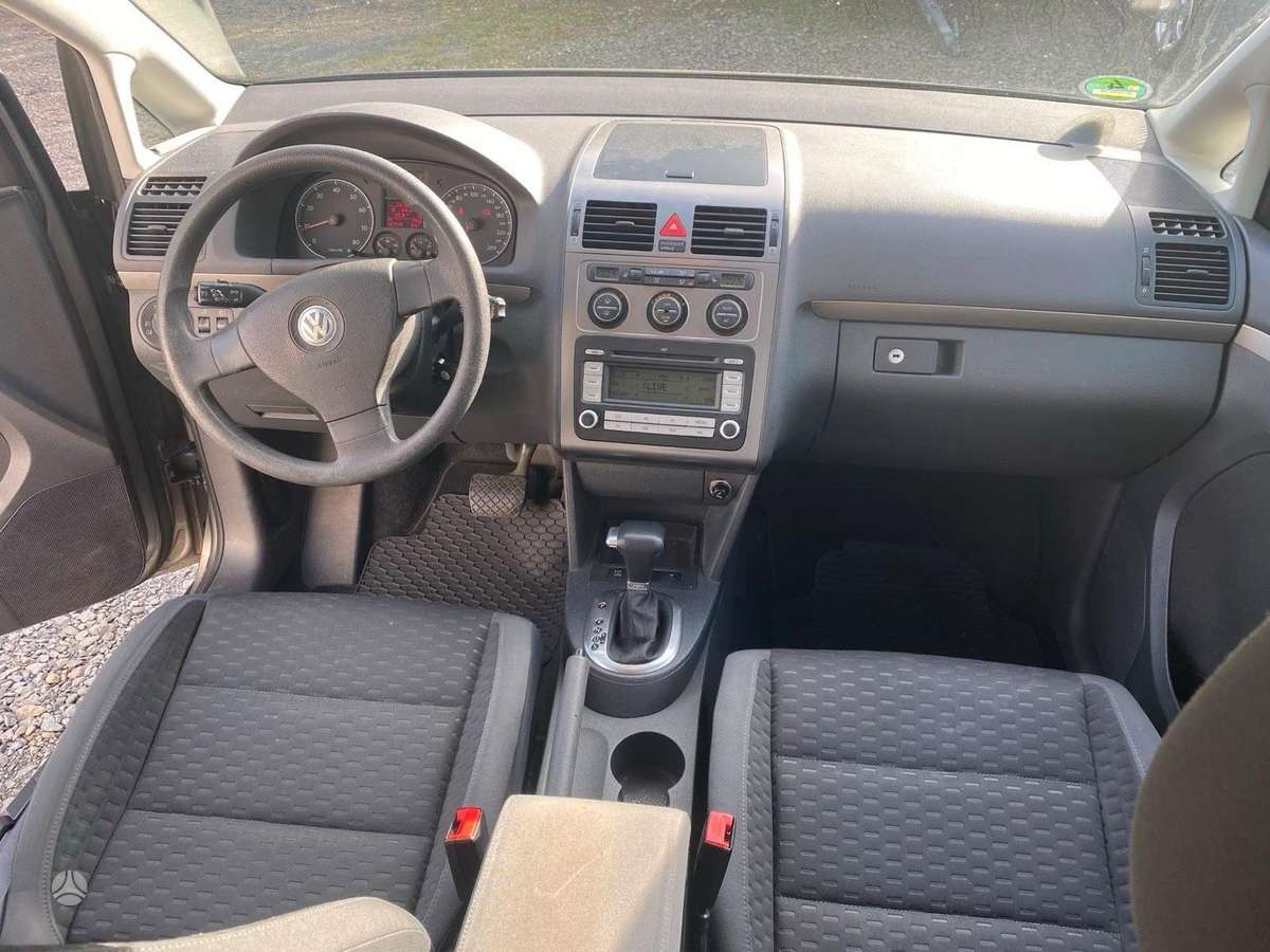 Volkswagen Touran по частям
