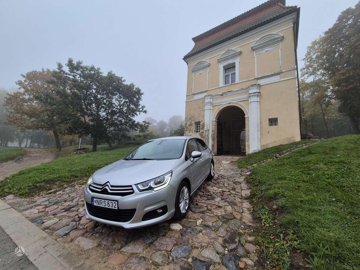 Citroen C4, 1.6 l., Хэтчбек