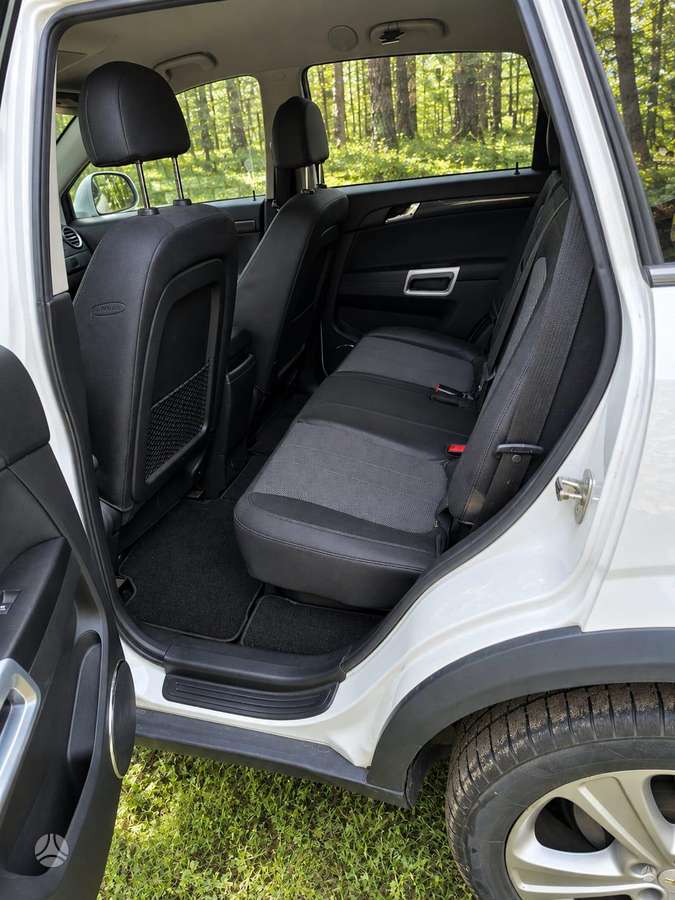 Opel Antara, 2.2 l., off-road / crossover