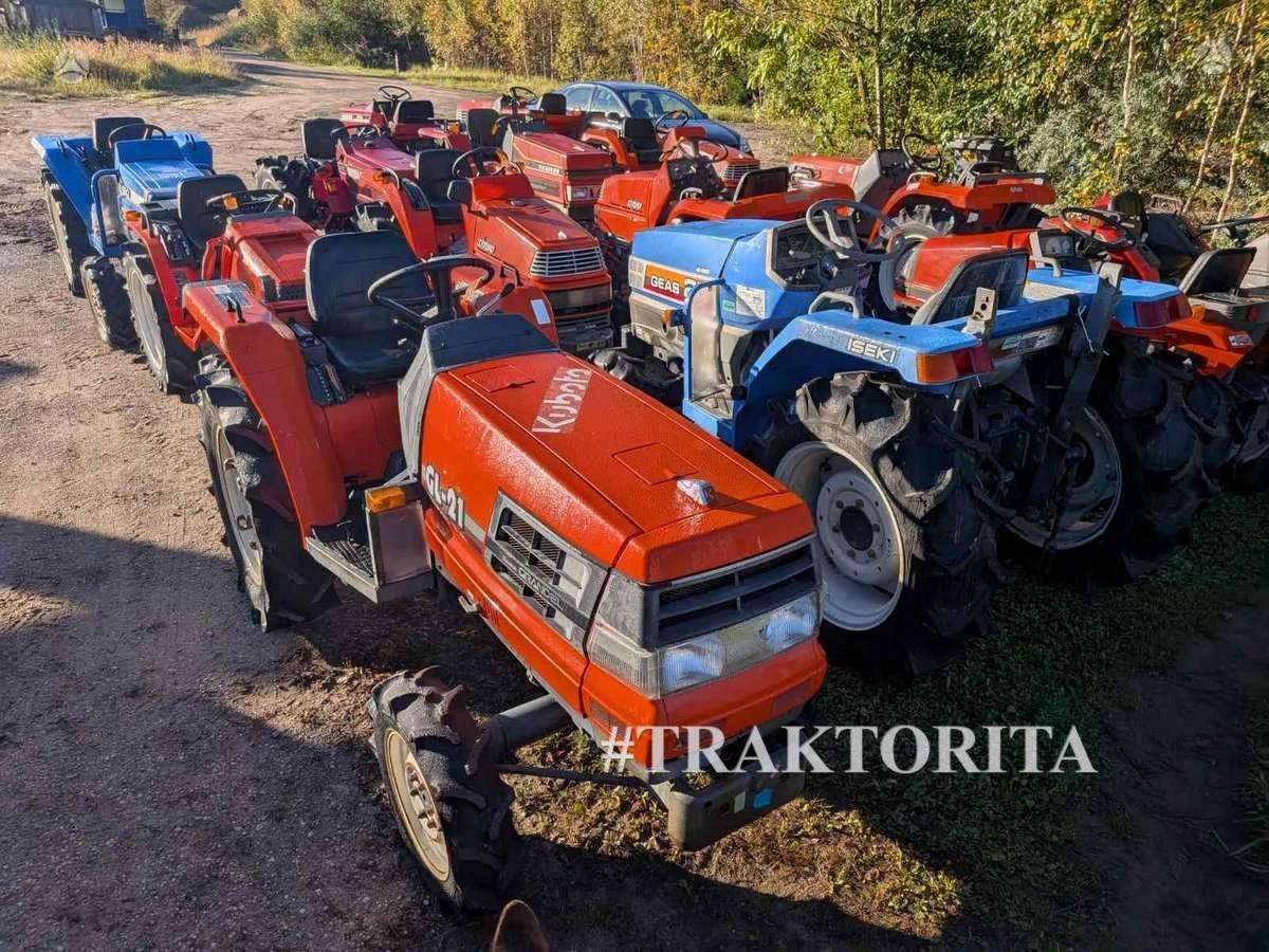 Kubota NAUJA SIUNTA+NUOLAIDOS, tractors