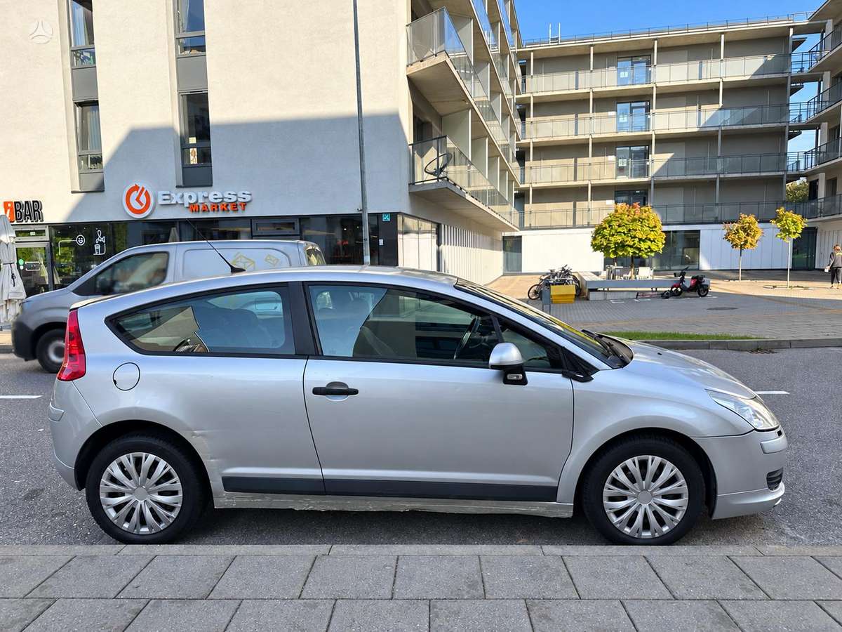 Citroen C4, 1.6 l., Хэтчбек