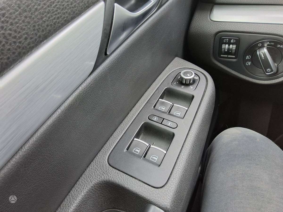 Volkswagen Sharan, 2.0 l., Минивэн