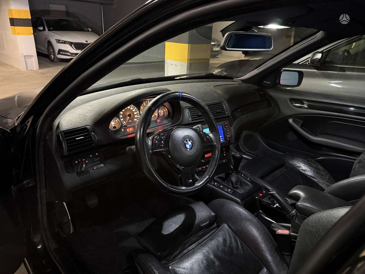 BMW 330, 3.0 l., Седан