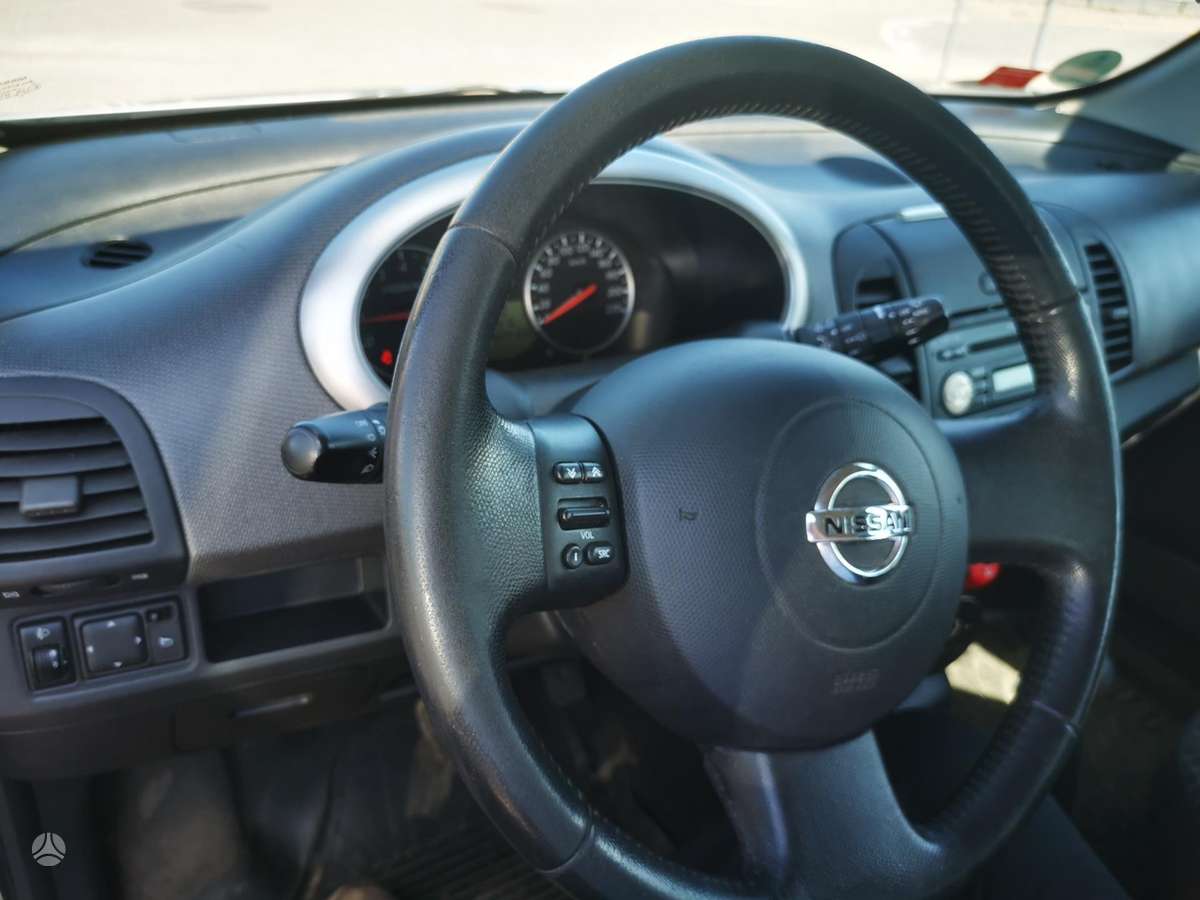 Nissan Micra, 1.3 l., hatchback
