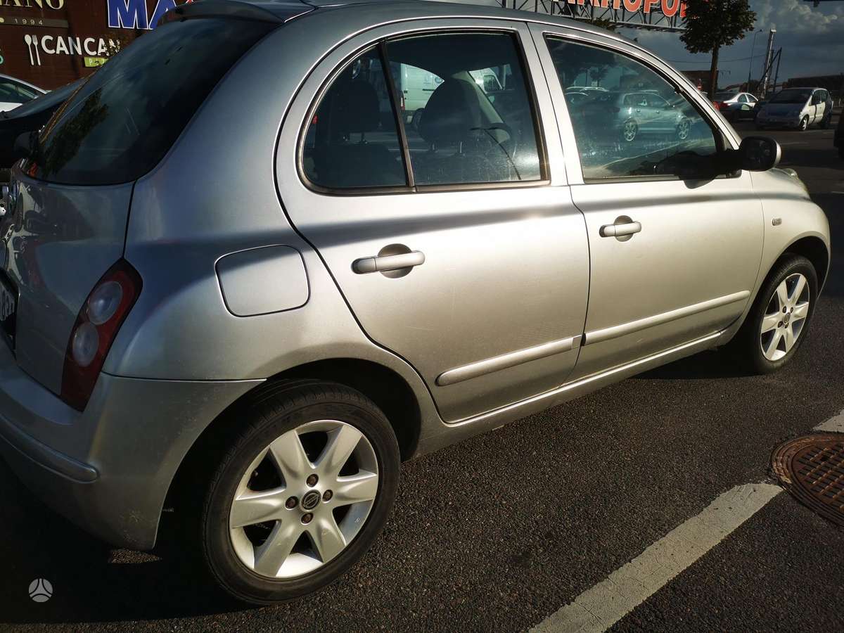 Nissan Micra, 1.3 l., hatchback
