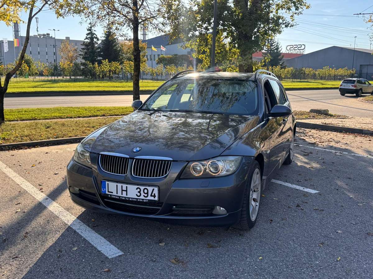 BMW 325, 3.0 l., wagon
