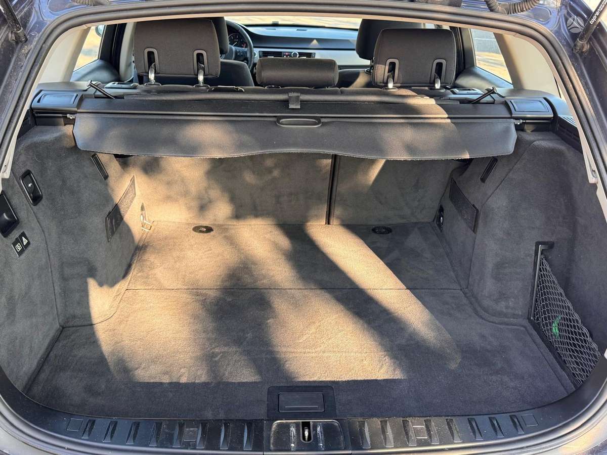 BMW 325, 3.0 l., wagon