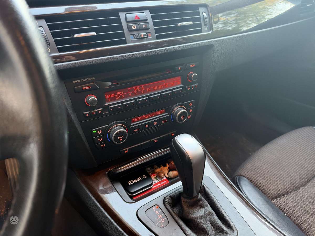 BMW 320, 2.0 l., Седан