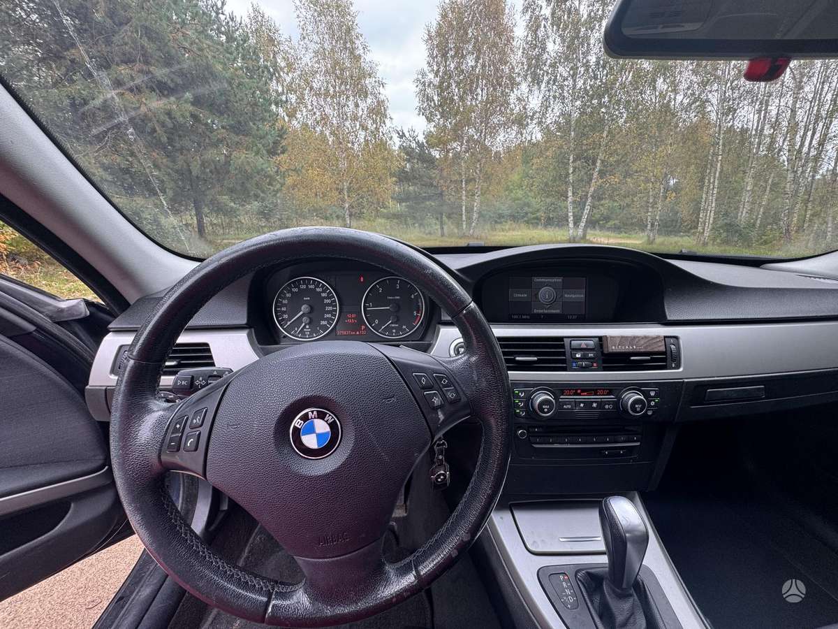 BMW 320, 2.0 l., sedanas