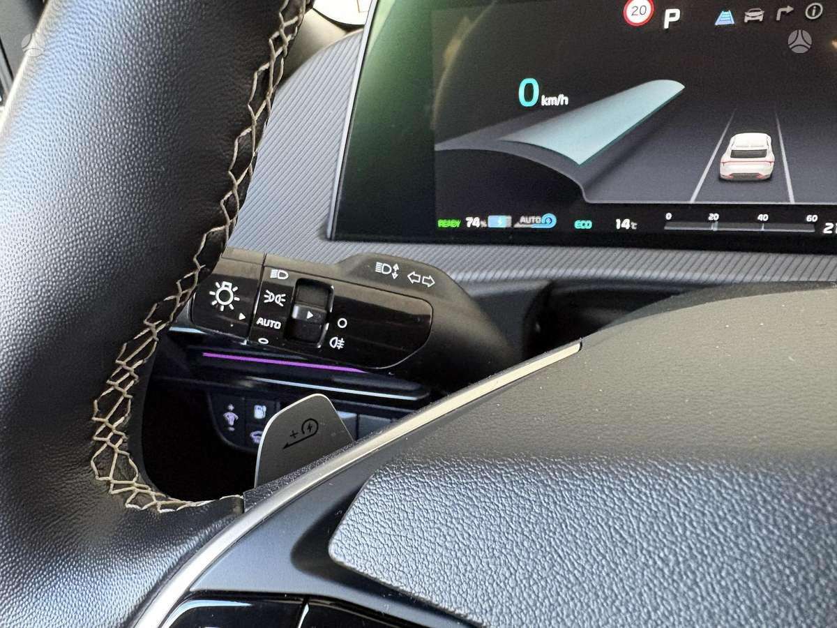 Kia EV6, 77 kWh, off-road / crossover