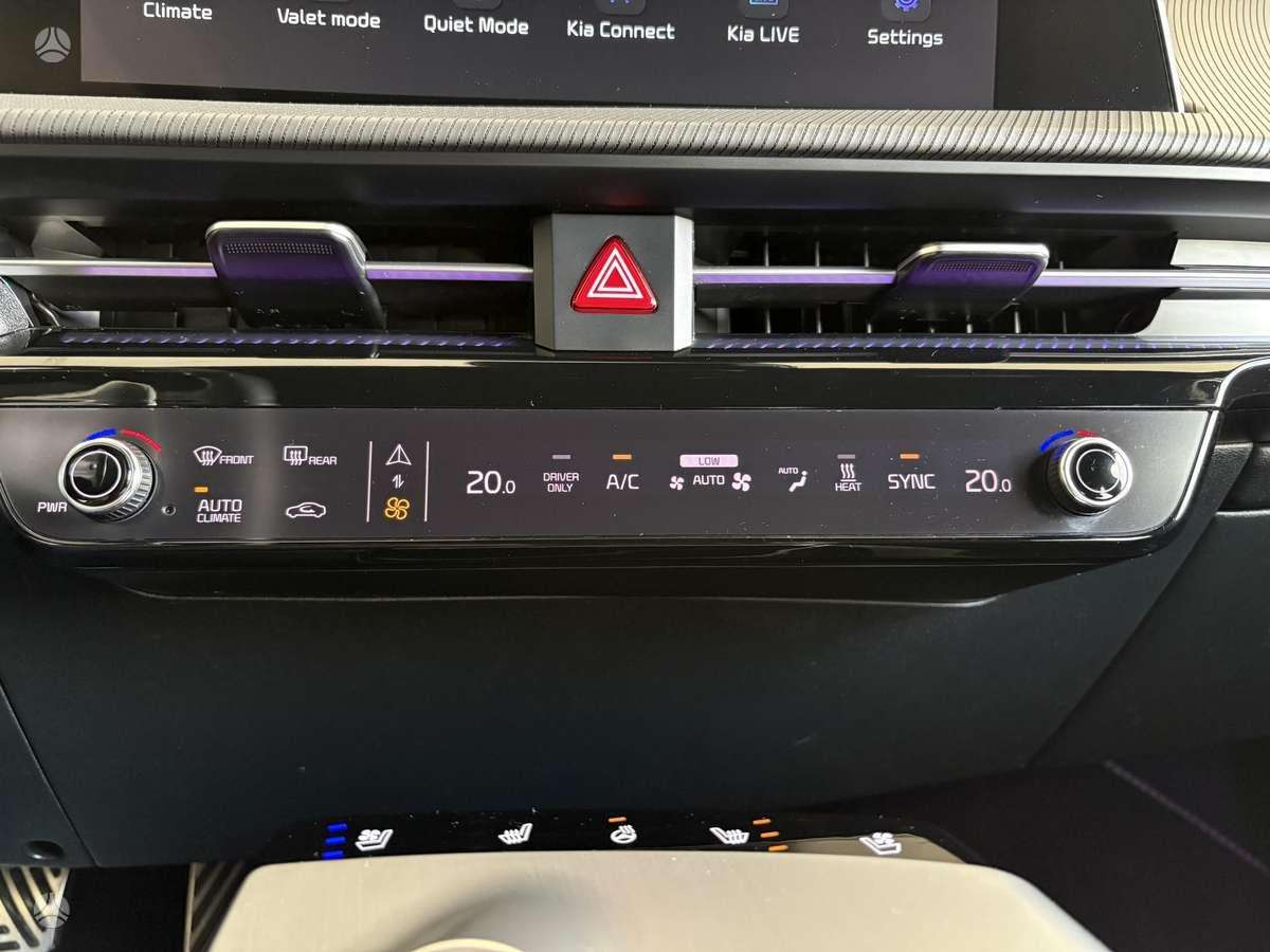 Kia EV6, 77 kWh, off-road / crossover