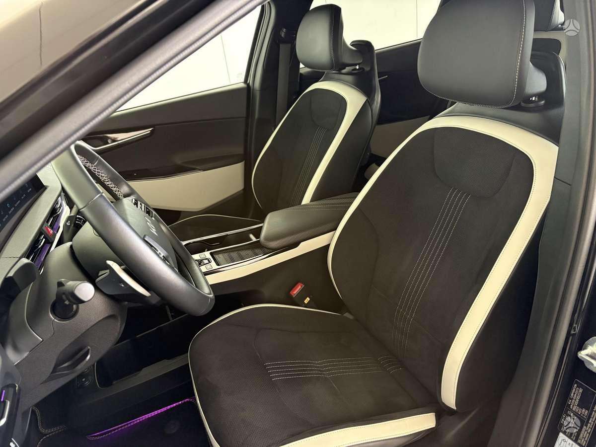 Kia EV6, 77 kWh, off-road / crossover