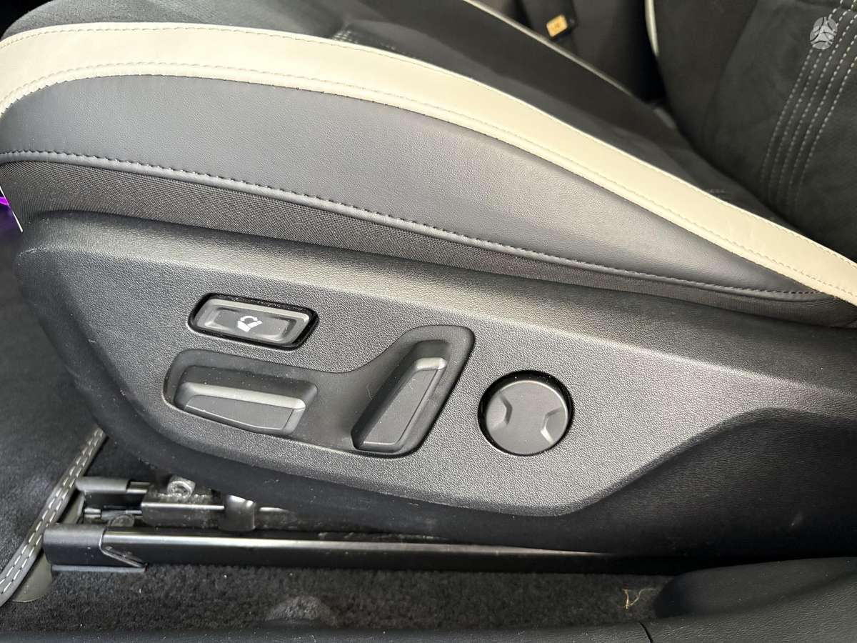Kia EV6, 77 kWh, off-road / crossover