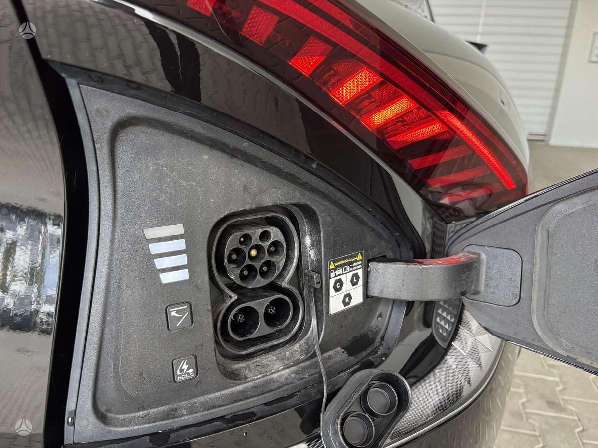 Kia EV6, 77 kWh, off-road / crossover