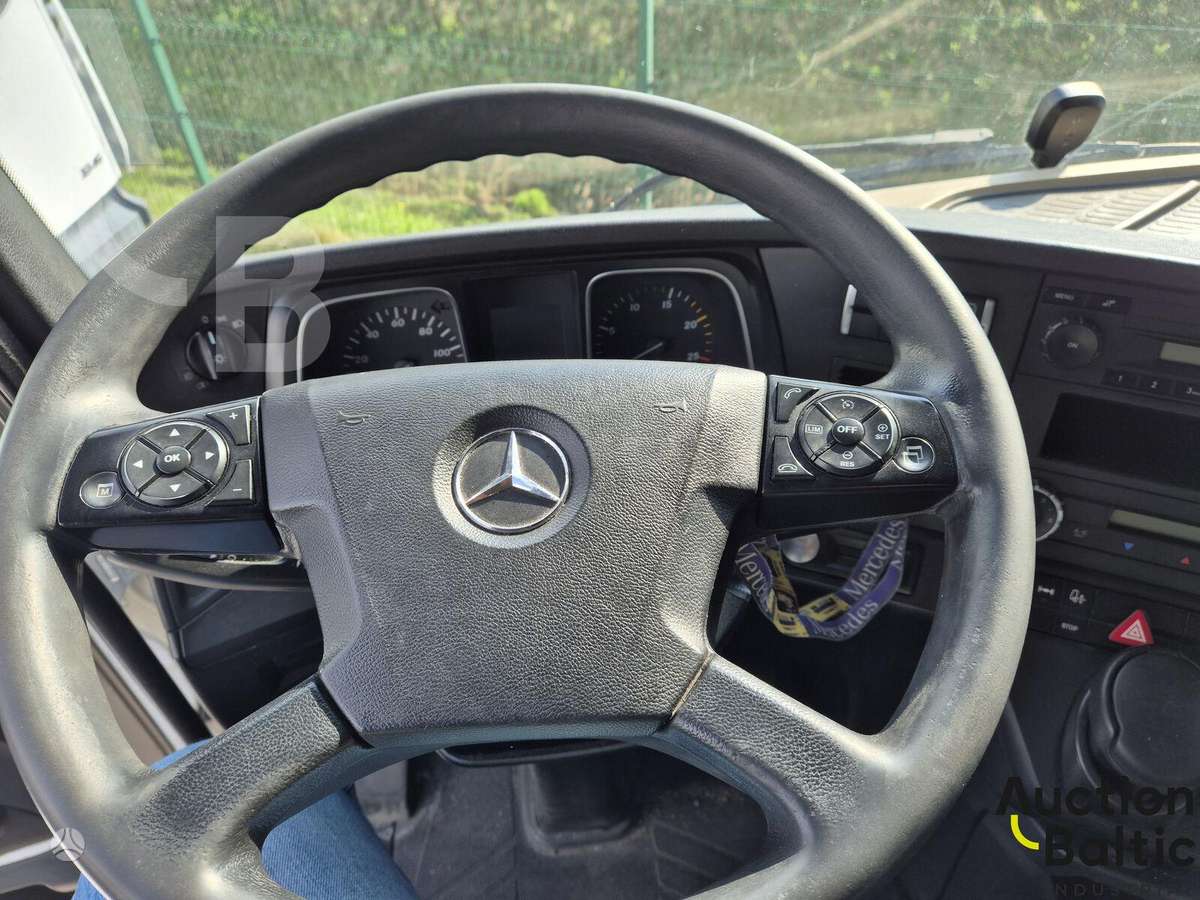 Mercedes-Benz Actros 1845, other