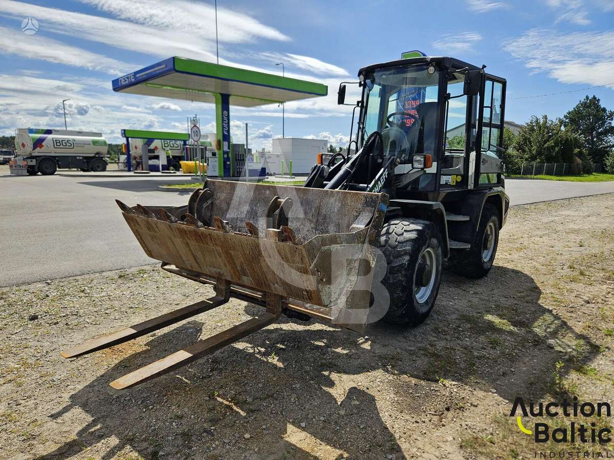 Schaeff TL80, frontal loader