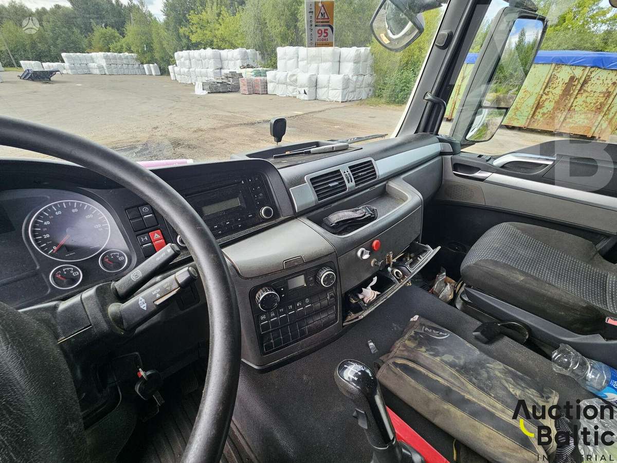 MAN TGS 26.440, box trucks / box vans