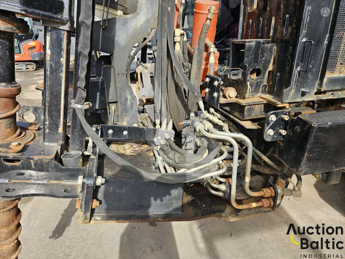 -Kita- Ditch Witch AT32, other