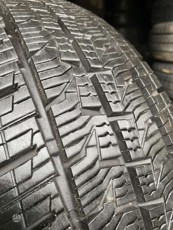 Continental, всесезонные 205/65 R16