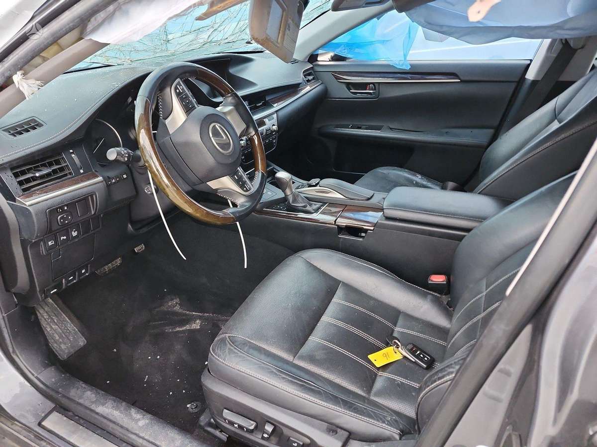Lexus ES klasė