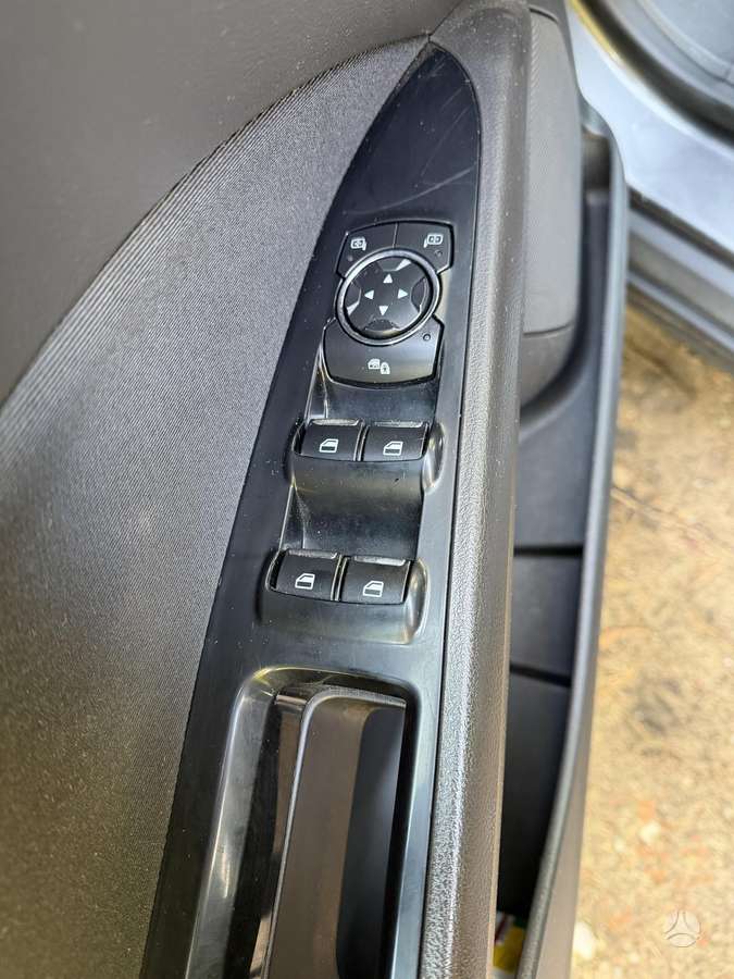 Ford Mondeo, 1.5 l., hatchback
