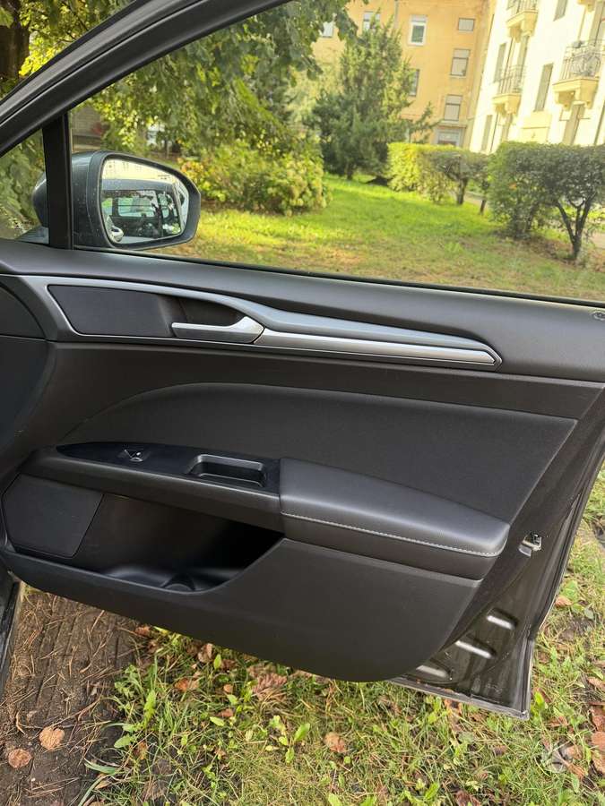Ford Mondeo, 1.5 l., Хэтчбек