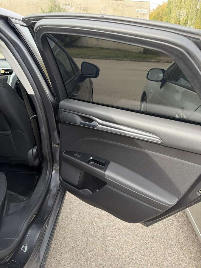 Ford Mondeo, 1.5 l., hatchback