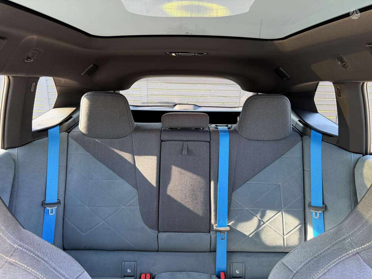 BMW iX, 77 kWh, off-road / crossover