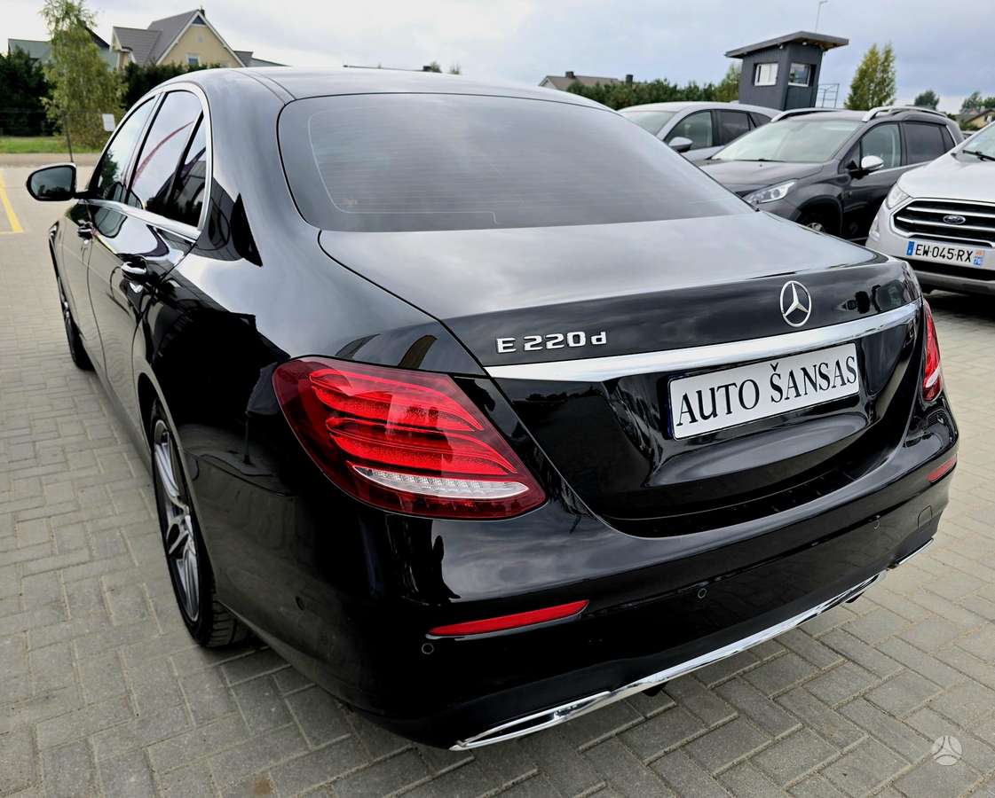 Mercedes-Benz E220, 2.0 l., Седан