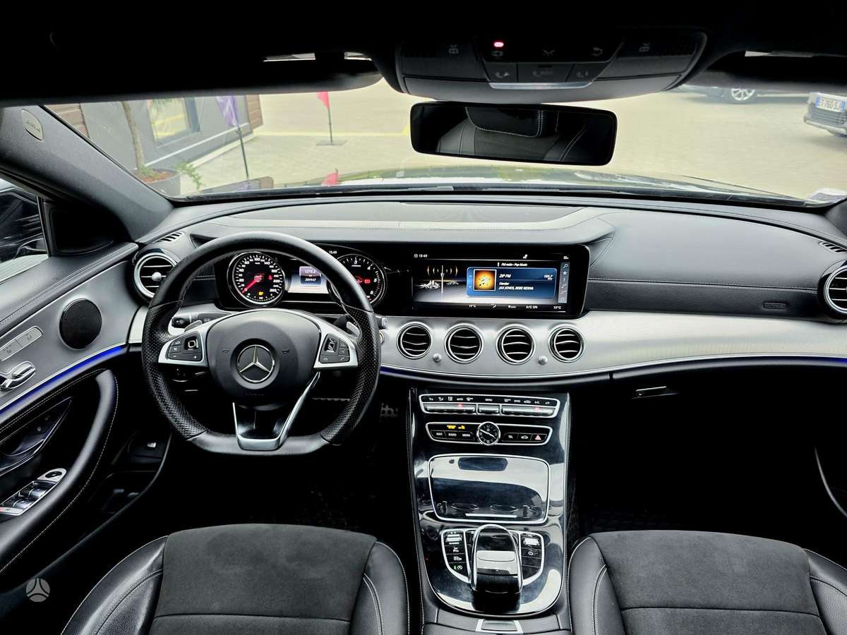 Mercedes-Benz E220, 2.0 l., Седан
