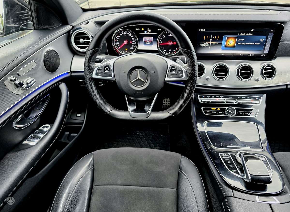 Mercedes-Benz E220, 2.0 l., Седан