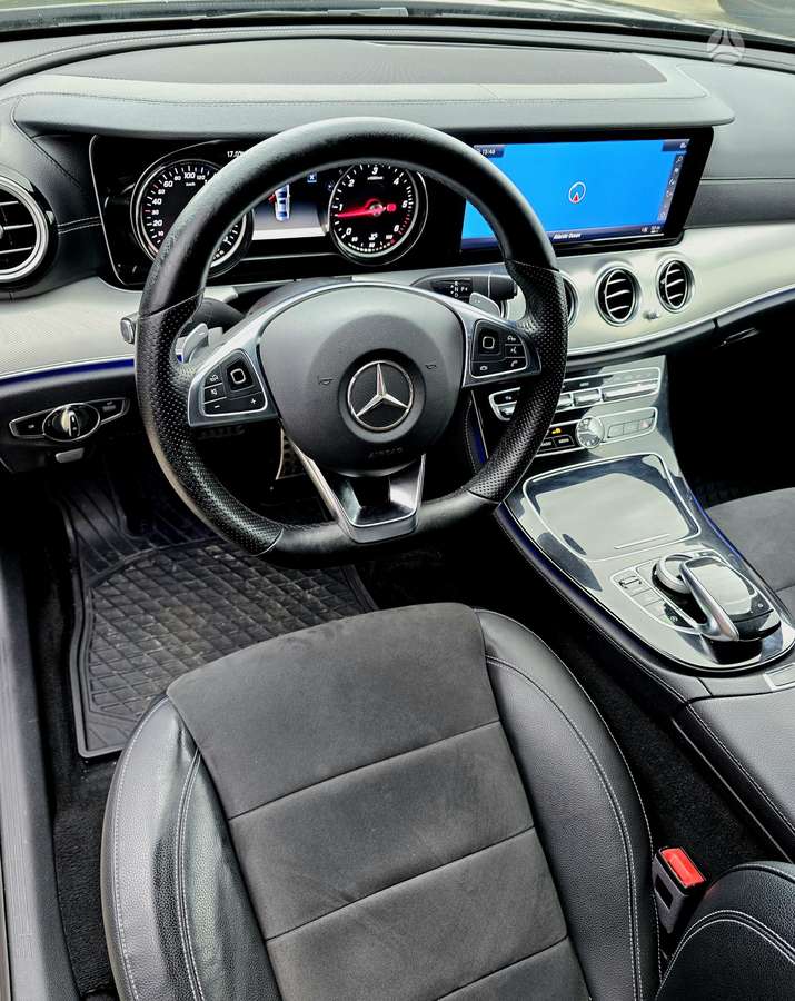 Mercedes-Benz E220, 2.0 l., Седан