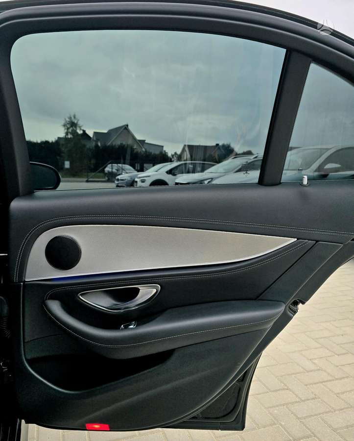 Mercedes-Benz E220, 2.0 l., Седан
