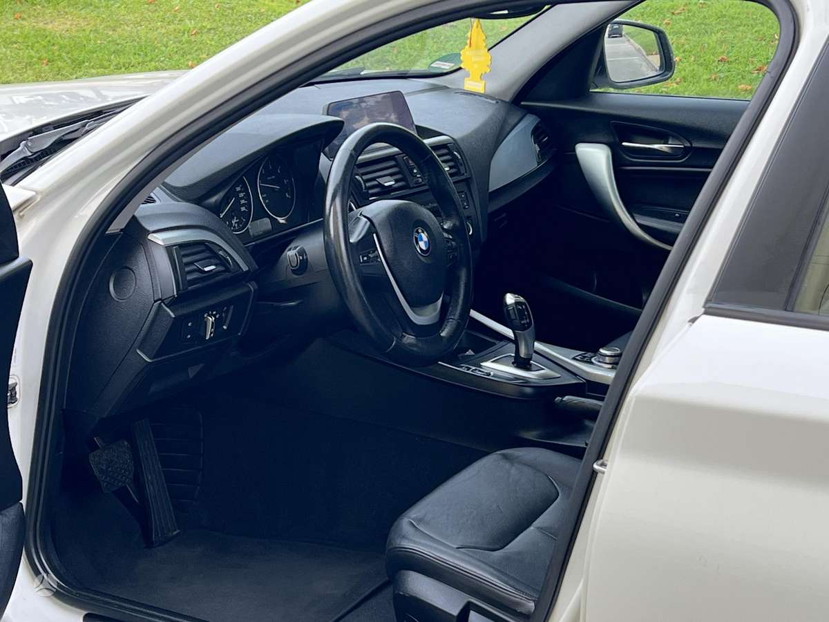 BMW 120, 2.0 l., Хэтчбек