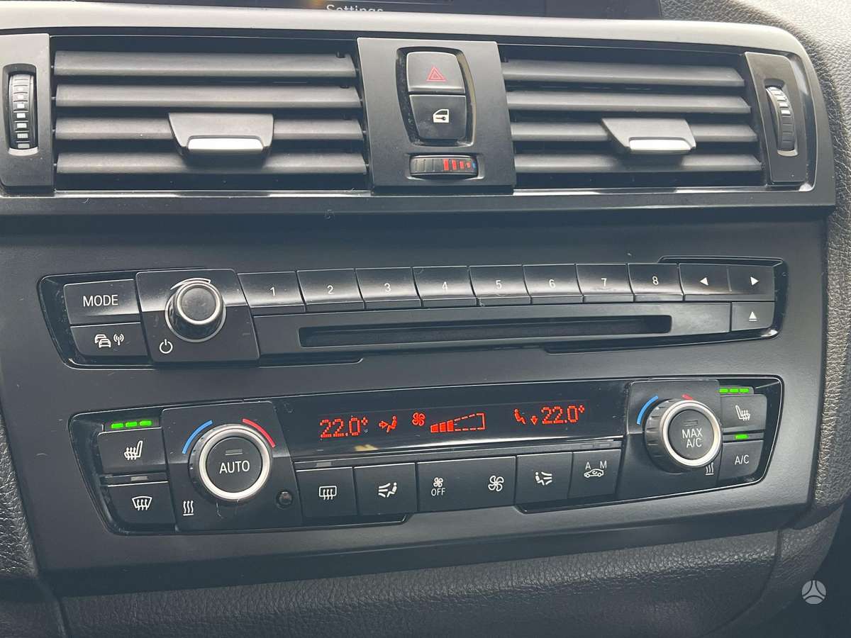 BMW 120, 2.0 l., Хэтчбек