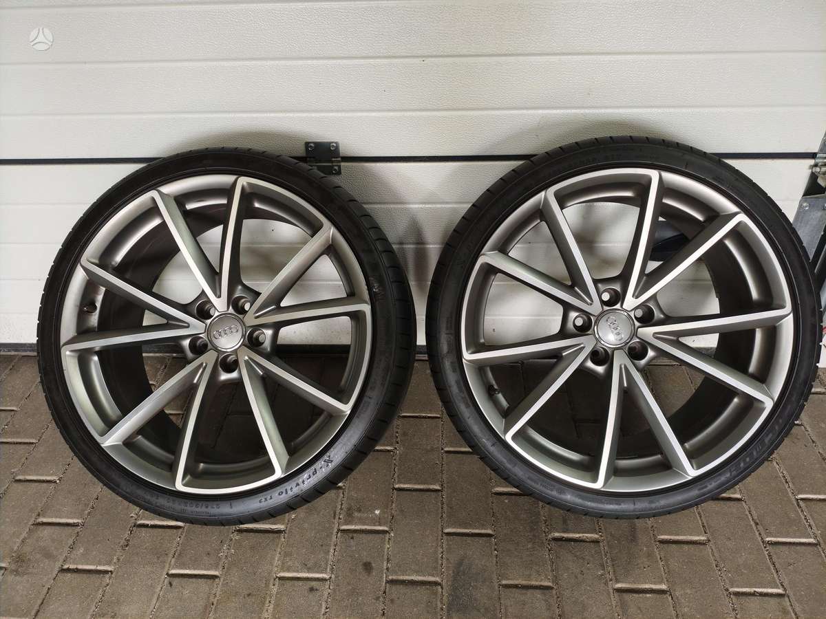 Audi RS 5 bamperiai