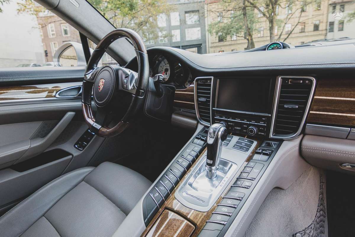 Porsche Panamera, 4.8 l., hatchback