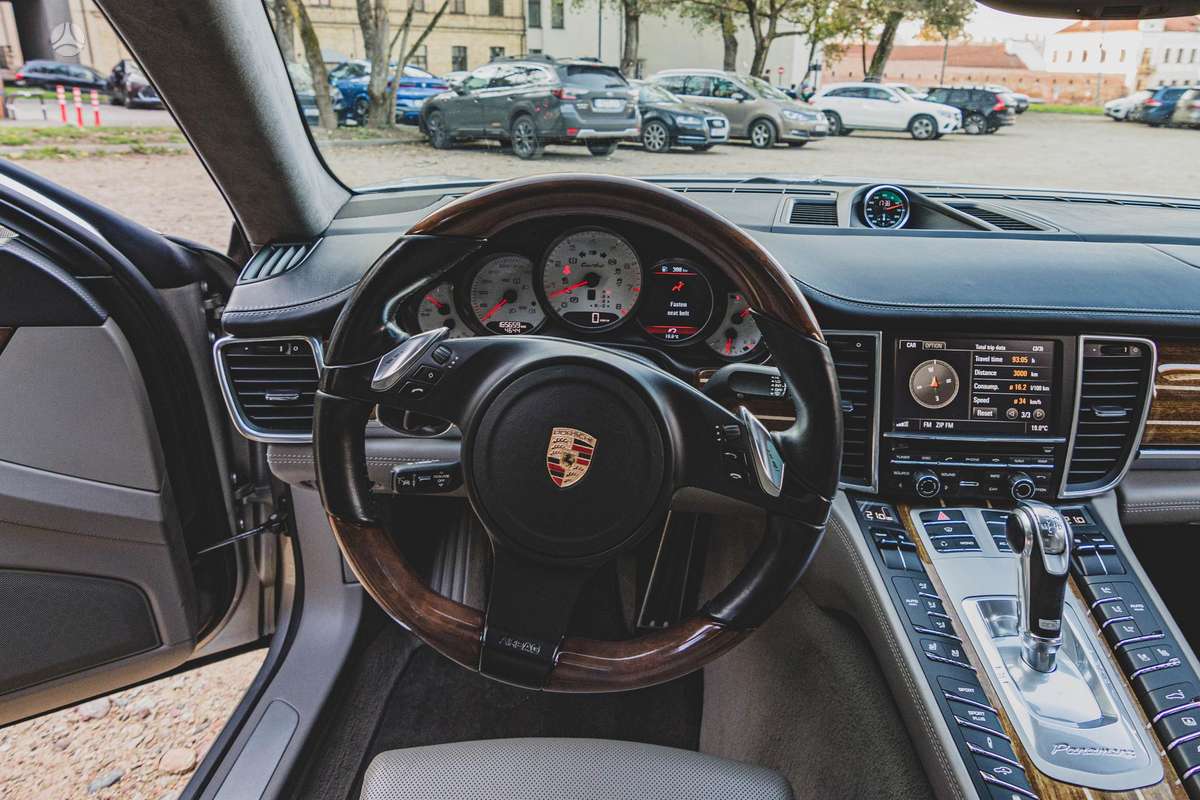 Porsche Panamera, 4.8 l., Хэтчбек