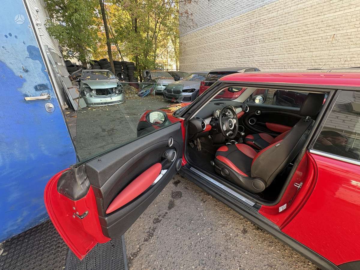 Mini Cooper, 1.4 l., mpv / minivan